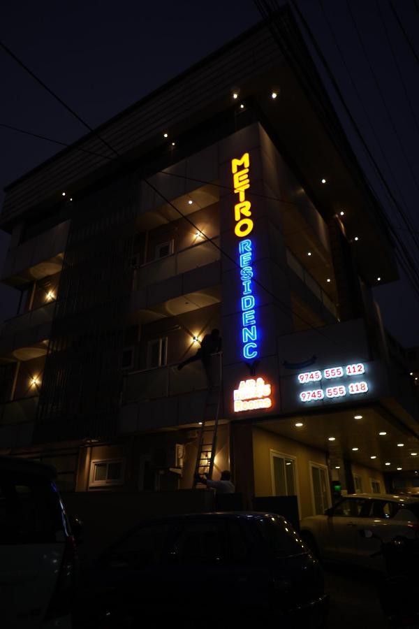 Metro Residency Hotel Kochi Exterior foto