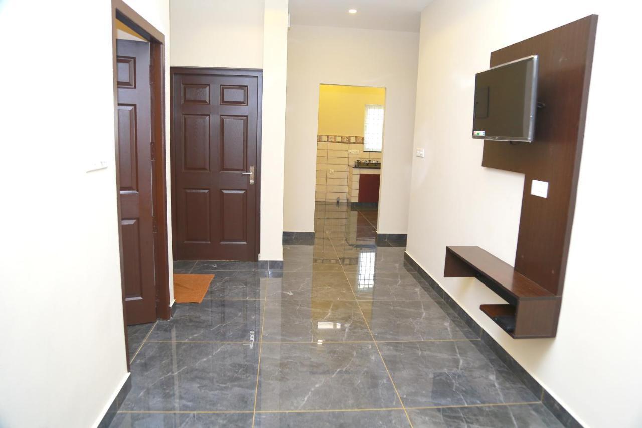 Metro Residency Hotel Kochi Exterior foto